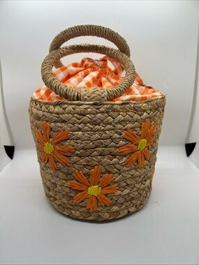 BRAND NEW CATO Womens Straw Purse With Flowers NWOT